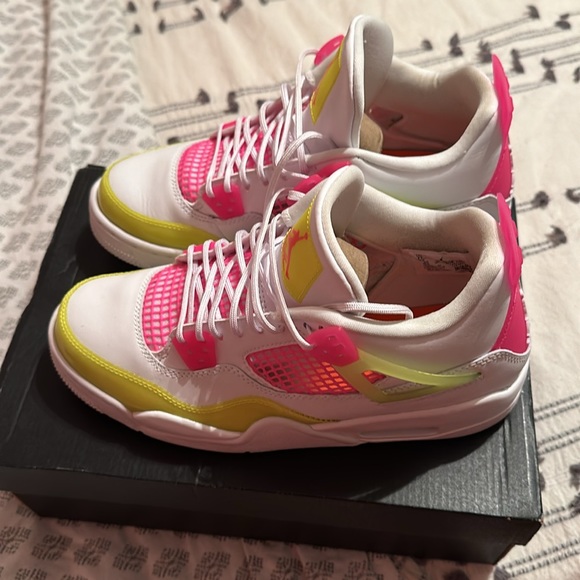 Worn once - Picture 2 of 3